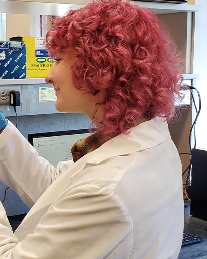Hannah Stuve in a lab.